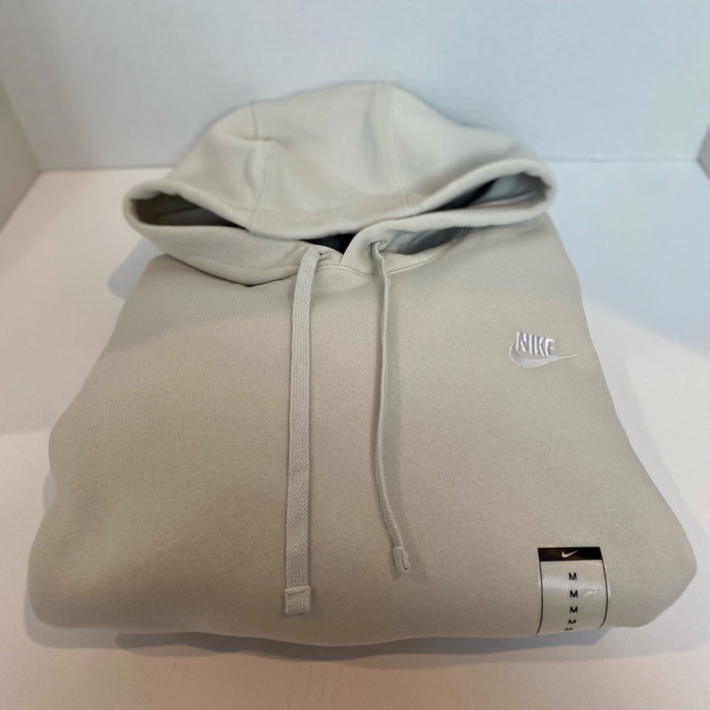 Nike Club Pullover Hoodie Men’s Medium Tan